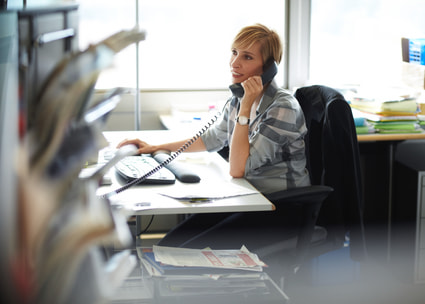 Frau am Telefon Frau am Telefon